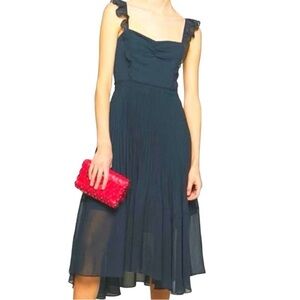 Club monaco pleated flowy pleated dress